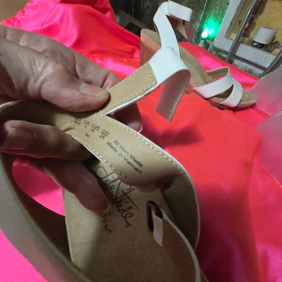 Shoes - Picture 2 of 6